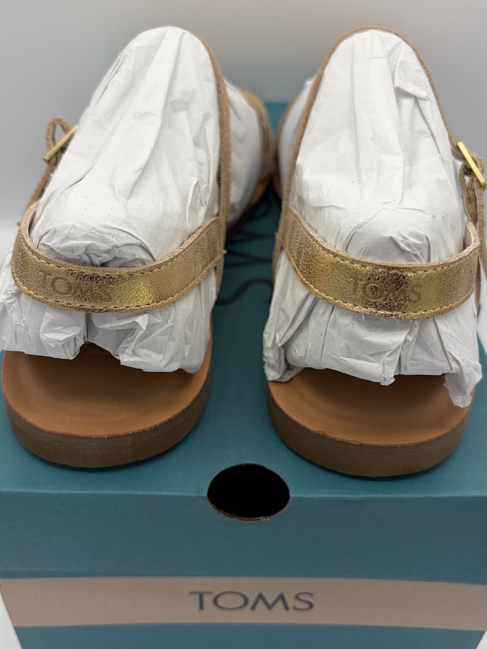 Toms Metallic Gold Leather Kira Sandal - Picture 5 of 8